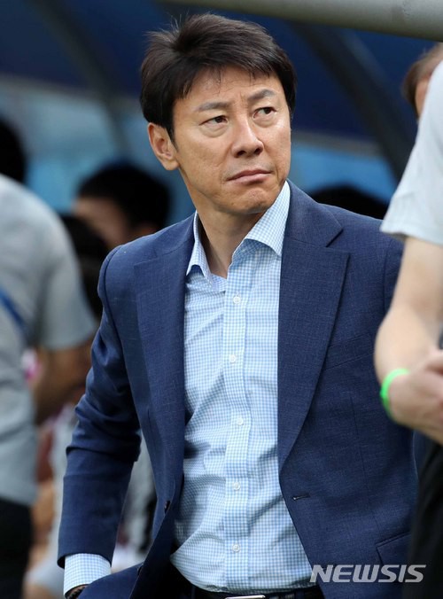 Thái Lan gặp khó trước thềm Kings Cup 2019 vì bị đồng hương thầy Park - Ảnh 1.