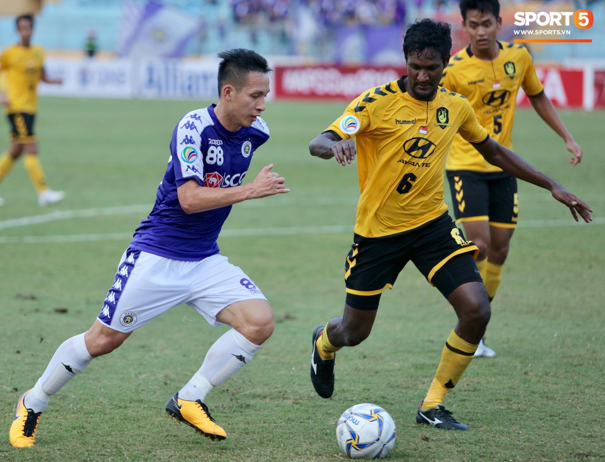 HLV Hà Nội FC mong muốn được BTC V.League tạo điều kiện để tập trung tiến sâu tại AFC Cup - Ảnh 1.