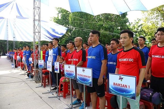 4200 cầu thủ tham dự giải bóng đá phong trào lớn nhất Việt Nam - Ảnh 1.