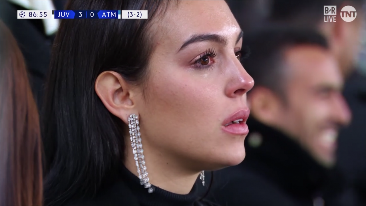 Tuyển tập những khoảnh khắc khiến fan rụng tim của bạn gái Ronaldo: Lần nào cũng đẹp xuất thần nhưng xúc động nhất là hình ảnh cuối - Ảnh 11.