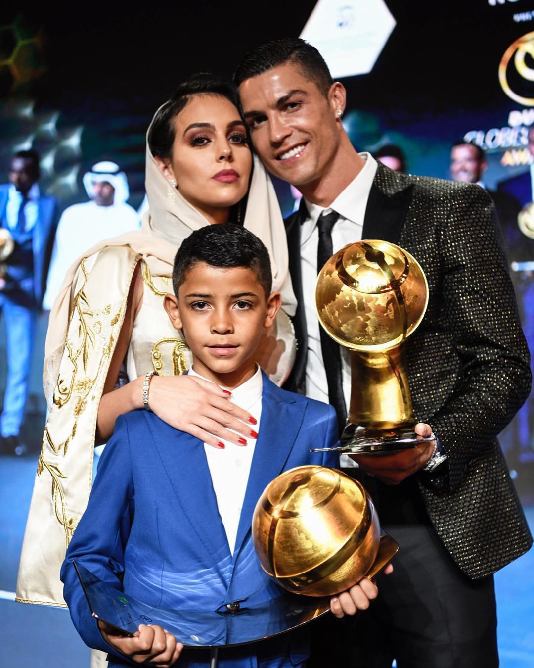 Tuyển tập những khoảnh khắc khiến fan rụng tim của bạn gái Ronaldo: Lần nào cũng đẹp xuất thần nhưng xúc động nhất là hình ảnh cuối - Ảnh 8.