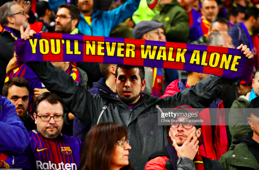 Xót xa trước cảnh fan Barcelona chết lặng, bật khóc đau đớn khi tận mắt chứng kiến đội nhà chịu màn ngược dòng lịch sử - Ảnh 5.