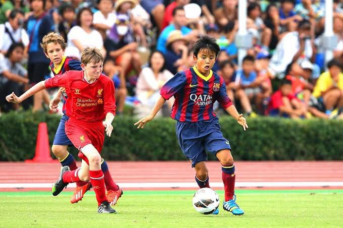 Lộ diện tân binh bất ngờ sắp cập bến Real Madrid: “Messi người Nhật” từng là nỗi khiếp sợ với hàng thủ U16 Việt Nam và 4 năm tỏa sáng trong màu áo Barcelona - Ảnh 1.