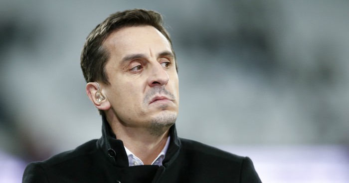 Gary Neville không tin Manchester United có thể vô địch mùa này