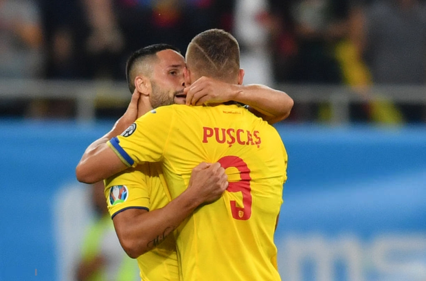 Vòng loại Euro 2020: Hai ông lớn Tây Ban Nha, Italy rủ nhau tăng độ khó cho game bằng những chiến thắng toát mồ hôi hột - Ảnh 4.
