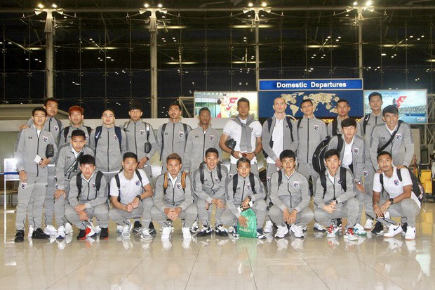 Đội tuyển Thái Lan lên đường tới Indonesia kèm một công văn đặc biệt sau scandal bom nước tiểu - Ảnh 1.