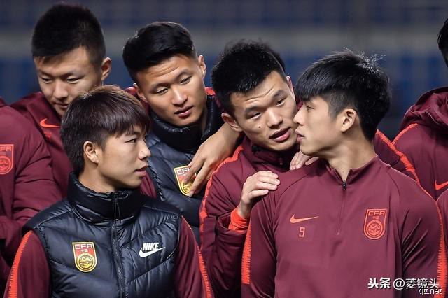 Toang như cách tuyển Trung Quốc chuẩn bị cho U23 châu Á: 3 ngày không chạm vào bóng, thiếu luôn cả thiết bị tập luyện - Ảnh 1.