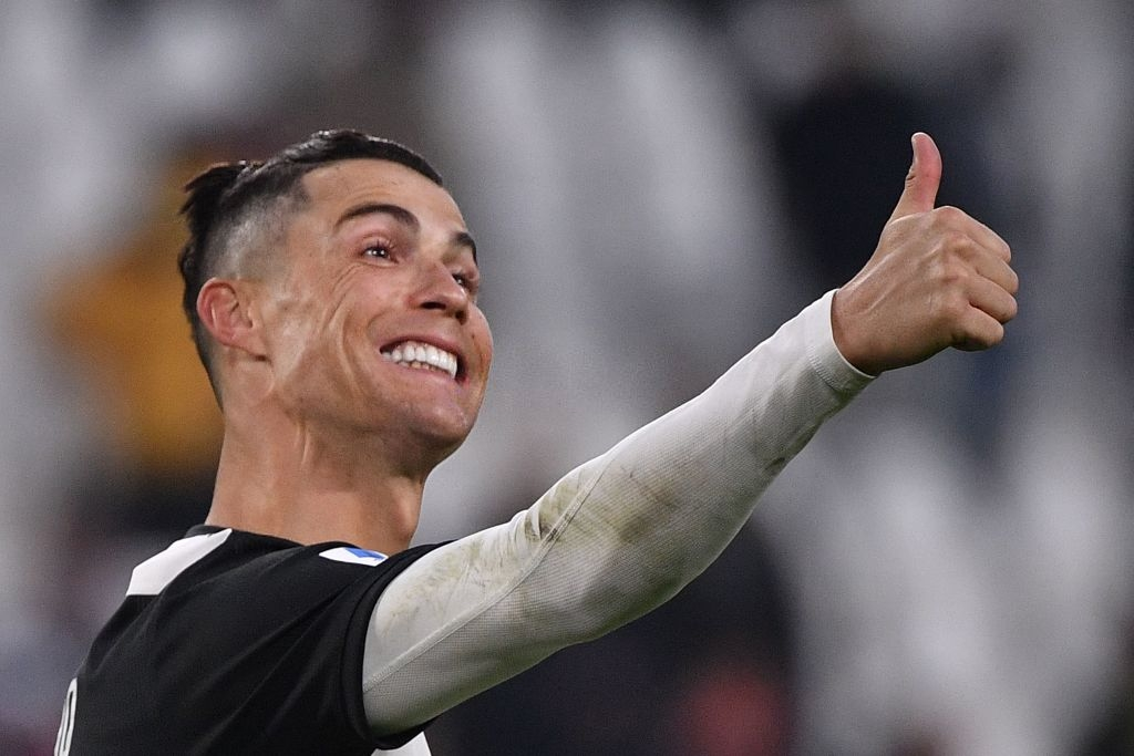 Ronaldo chào năm mới và kiểu tóc ngành bằng 3 bàn thắng, 1 kiến tạo ở giải VĐQG Ý - Ảnh 7.