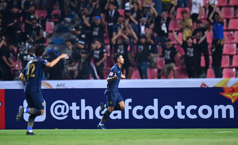 Fan Đông Nam Á gọi Thái Lan là đội bóng số 1 khu vực sau thắng lợi 5-0 trước Bahrain, chẳng lẽ họ đã quên Việt Nam? - Ảnh 1.