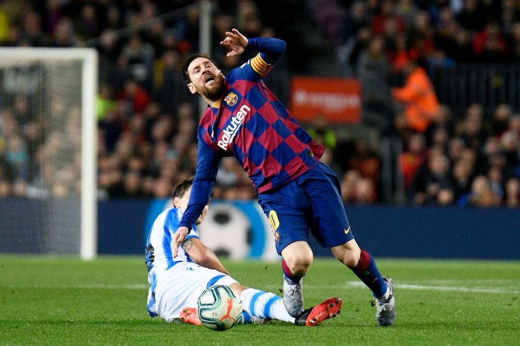 Đội bóng Tây Ban Nha dày công sáng tạo ra cách dựng hàng rào mới để cản Messi, fan tặc lưỡi: Thế mới thấy M10 kiệt xuất đến mức nào - Ảnh 2.