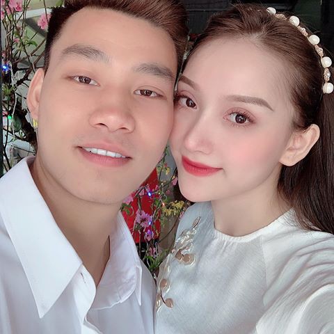 Bạn gái Văn Thanh mà còn là một biểu tượng cho vẻ đẹp tự nhiên và sự tự tin