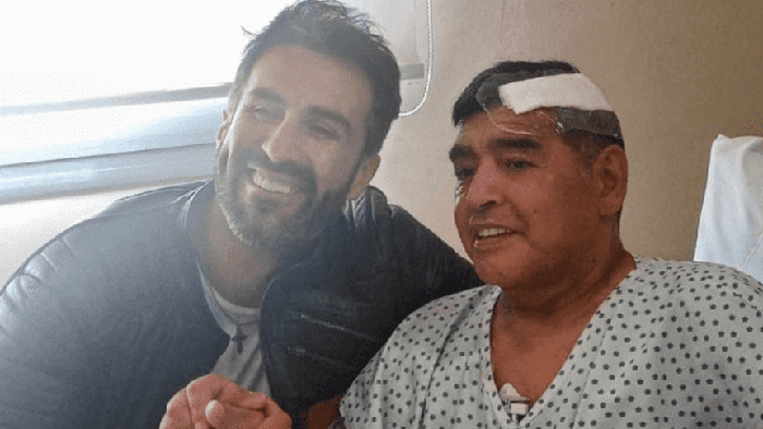 Chi tiết cuộc gọi cấp cứu đầy khó hiểu đến từ bác sĩ riêng của Maradona - Ảnh 1.