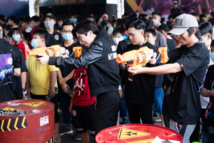 Dàn sao Esports Việt đổ bộ sự kiện Free Fire lớn nhất năm 2020 - Ảnh 2.