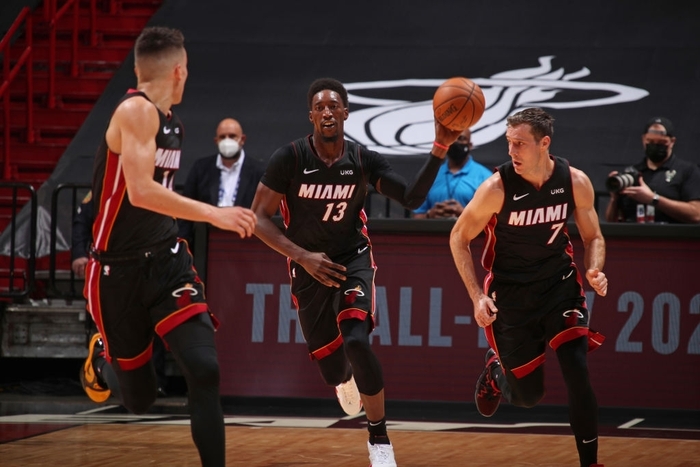 Phá kỷ lục NBA với 29 quả 3 điểm, Milwaukee Bucks dễ dàng &quot;nghiền nát&quot; Miami Heat - Ảnh 3.