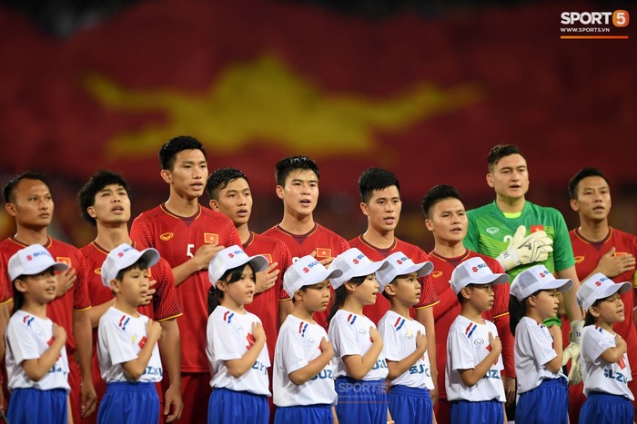 Báo Thái gọi Việt Nam là &quot;người hùng&quot; nếu tổ chức AFF Cup 2020: &quot;Đây là nơi an toàn nhất cho bóng đá&quot;  - Ảnh 1.
