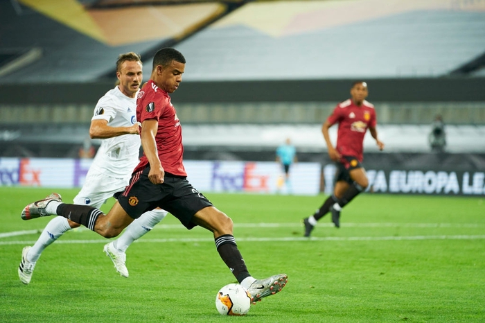 Bruno Fernandes ghi bàn ở hiệp phụ đưa MU vào bán kết cúp châu Âu - Ảnh 4.