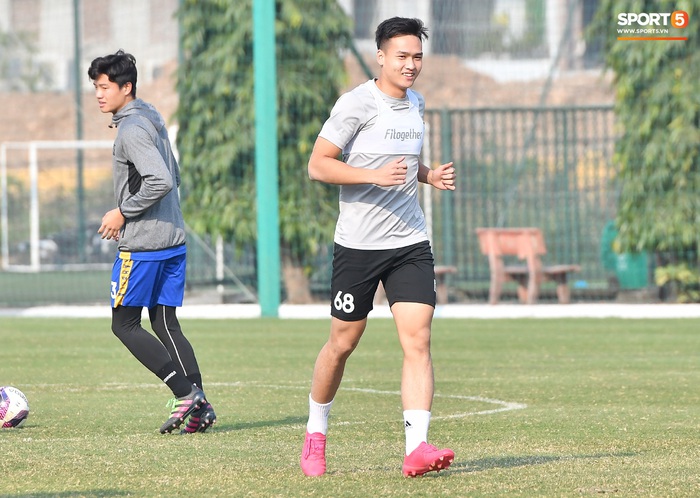 Hà Nội FC có thêm một cầu thủ chấn thương, đặt chỉ tiêu khiêm tốn trước Nam Định  - Ảnh 6.