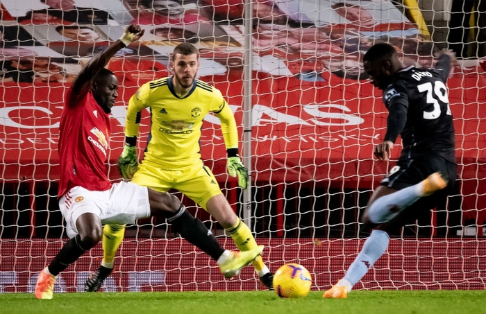 HLV Solskjaer hết lời khen ngợi Bailly và Pogba sau trận thắng quan trọng của MU - Ảnh 1.