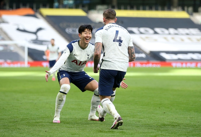 Son Heung-min ghi bàn thứ 100, Tottenham đại thắng để trở lại đường đua vô địch - Ảnh 4.
