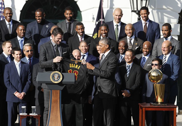 Nhà Trắng chuẩn bị chào đón nhà vô địch NBA sau 4 năm - Ảnh 3.