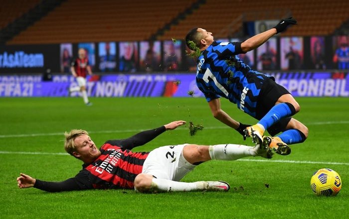 Kịch tích derby Milan tại Coppa Italia: Tội đồ Ibrahimovic - Ảnh 3.
