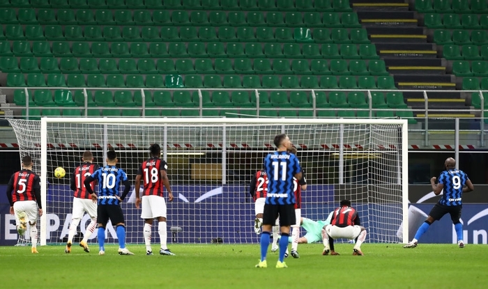 Kịch tích derby Milan tại Coppa Italia: Tội đồ Ibrahimovic - Ảnh 9.