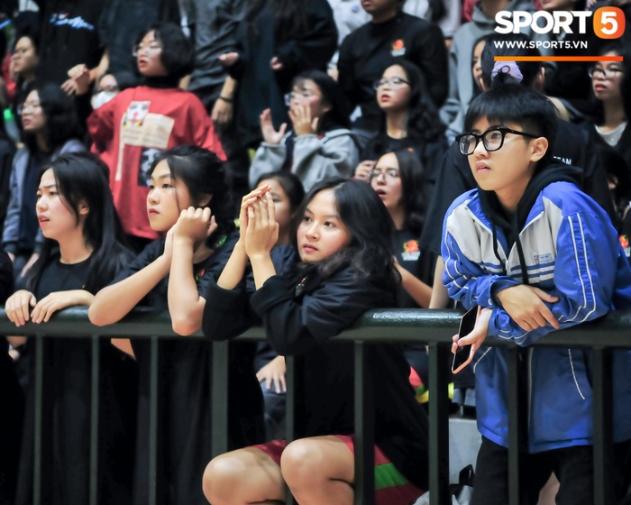 Cảm xúc lẫn lộn ngày hạ màn giải bóng rổ học sinh Hà Nội - Ảnh 28.