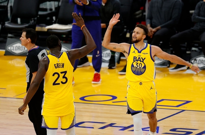 Bỏ qua mệt mỏi trong loạt back-to-back, Golden State Warriors bay cao trên đôi cánh Stephen Curry với chiến thắng 31 điểm - Ảnh 3.