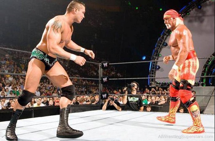 Huyền thoại Hulk Hogan úp mở khả năng tái xuất tại sự kiện đặc biệt của WWE - Ảnh 2.
