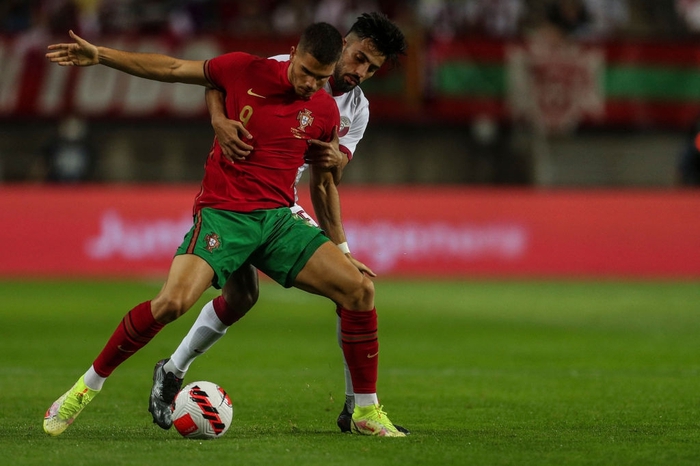 Bồ Đào Nha 3-0 Qatar: Ronaldo tiếp tục phá kỷ lục, Bồ Đào Nha thắng dễ Qatar - Ảnh 2.