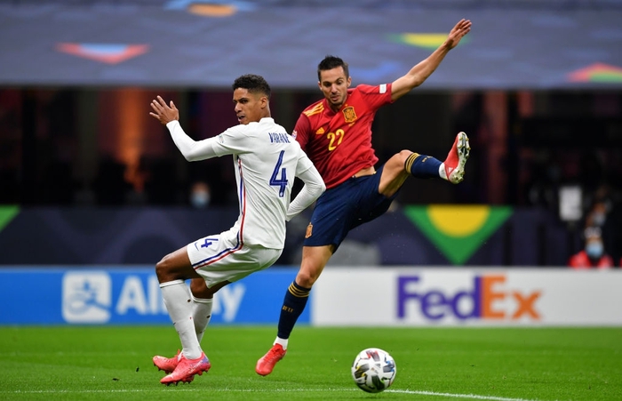 Bộ đôi Mbappe - Benzema tỏa sáng đưa Pháp lên ngôi tại Nations League sau 90 phút kịch tính - Ảnh 1.