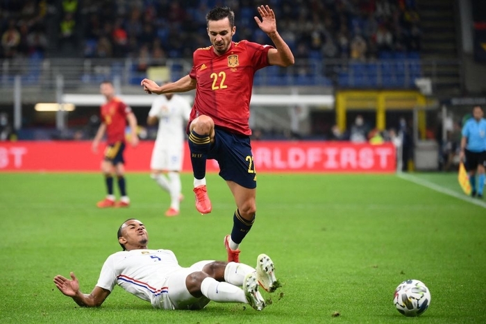 Bộ đôi Mbappe - Benzema tỏa sáng đưa Pháp lên ngôi tại Nations League sau 90 phút kịch tính - Ảnh 4.