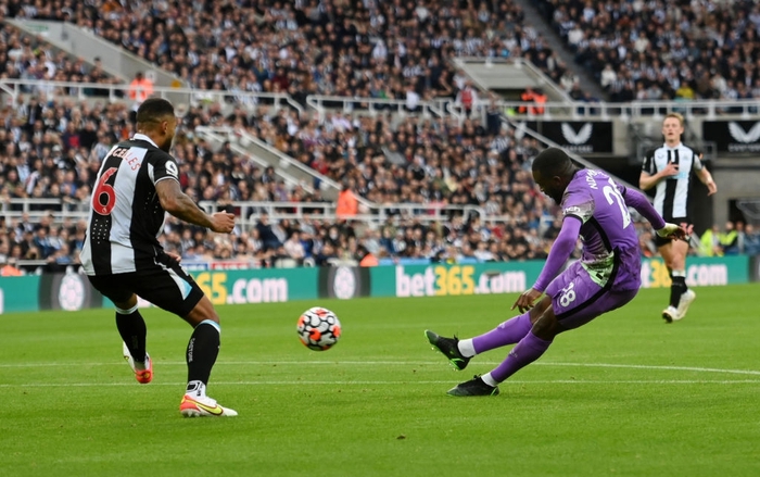 Newcastle 2-3 Tottenham: Kane-Son lên tiếng, Tottenham dễ dàng vượt qua Newcastle - Ảnh 2.