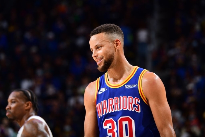Stephen Curry nhận ngàn lời khen từ giới siêu sao NBA trong ngày bùng nổ - Ảnh 1.