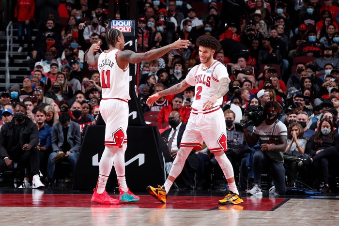 Chicago Bulls giữ mạch toàn thắng bất chấp ngày các ngôi sao kém duyên - Ảnh 1.