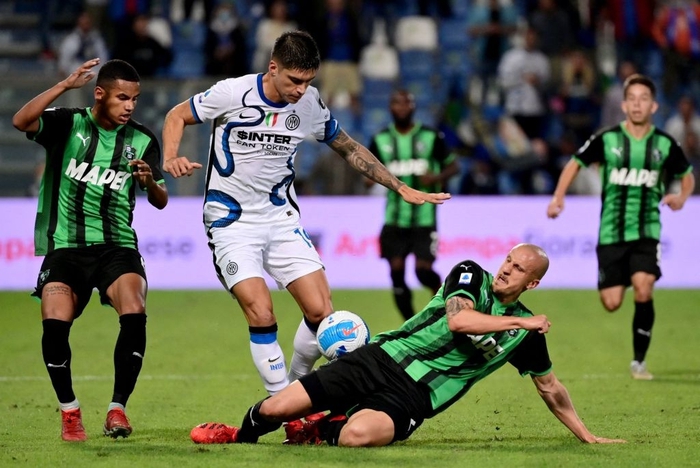 Lautaro Martinez tỏa sáng giúp Inter Milan lội ngược dòng thắng Sassuolo - Ảnh 6.