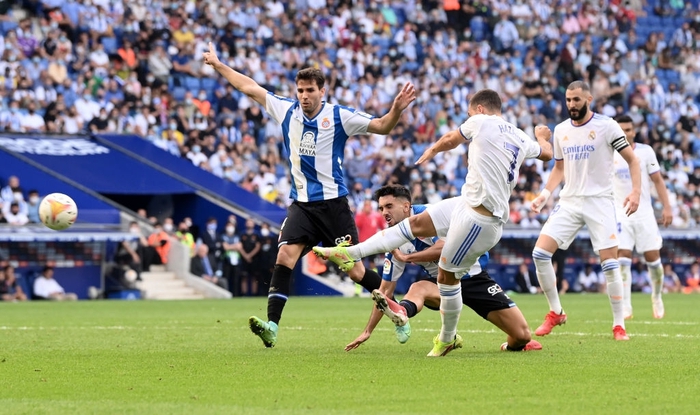 Thua sốc trước Espanyol, Real Madrid nối dài chuỗi trận thất vọng - Ảnh 9.