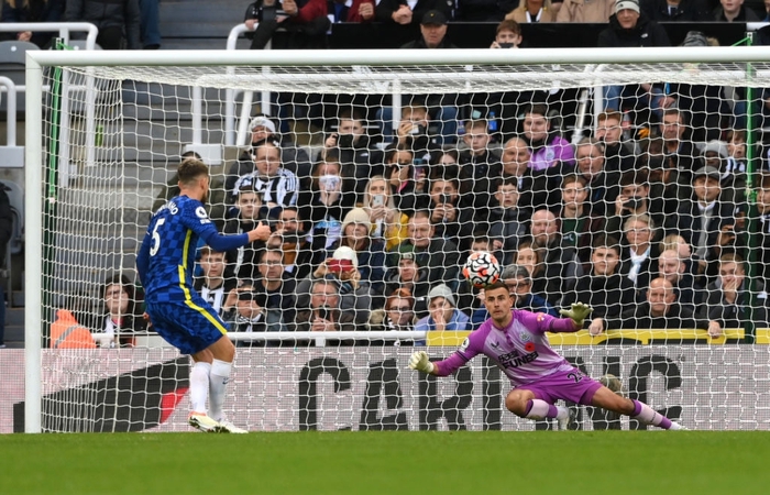 Hàng hậu vệ tỏa sáng giúp Chelsea đánh bại Newcastle để xây chắc ngôi đầu bảng - Ảnh 6.