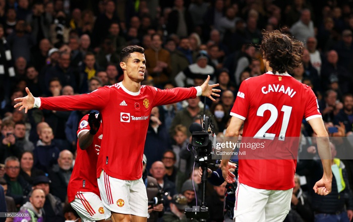 Song sát Cavani và Ronaldo rực sáng giúp MU thắng đậm - Ảnh 13.