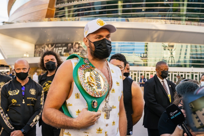 Tyson Fury cùng Deontay Wilder gây chú ý khi đổ bộ xuống Las Vegas, đồng loạt khẳng định sẽ knock-out đối thủ - Ảnh 6.