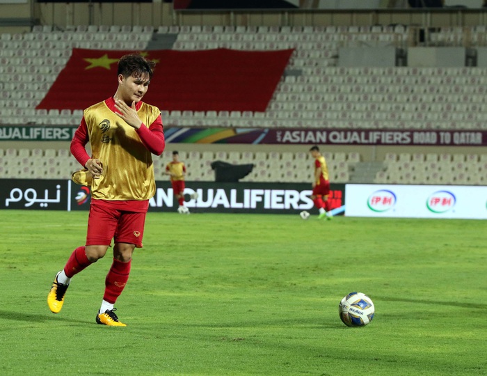 Đội tuyển Việt Nam làm quen sân, sẵn sàng bước vào trận đấu gặp tuyển Trung Quốc - Ảnh 8.