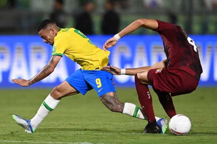 Vắng Neymar, Brazil chật vật ngược dòng đánh bại đội tuyển bét bảng tại vòng loại World Cup Nam Mỹ - Ảnh 4.