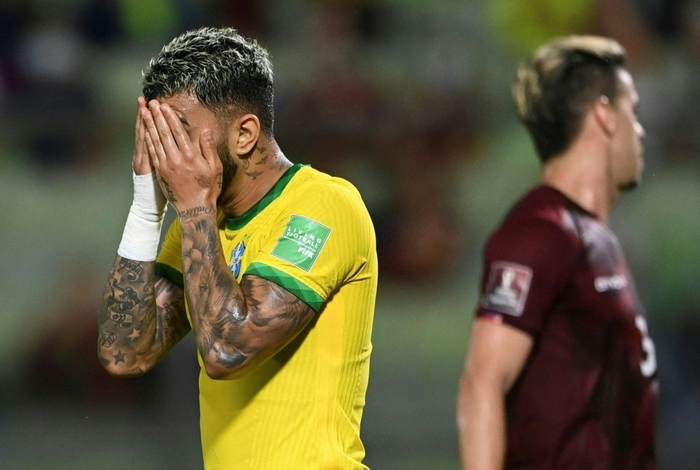 Vắng Neymar, Brazil chật vật ngược dòng đánh bại đội tuyển bét bảng tại vòng loại World Cup Nam Mỹ - Ảnh 2.