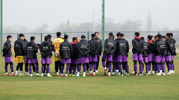 U23 Việt Nam tập buổi cuối cùng, lên phương án cho trận quyết định gặp U23 Myanmar - Ảnh 1.