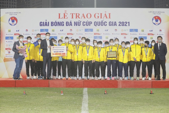 Đánh bại Hà Nội, CLB TP.HCM I lần thứ 2 lên ngôi vô địch giải bóng đá Nữ Cúp Quốc gia 2021 - Ảnh 7.