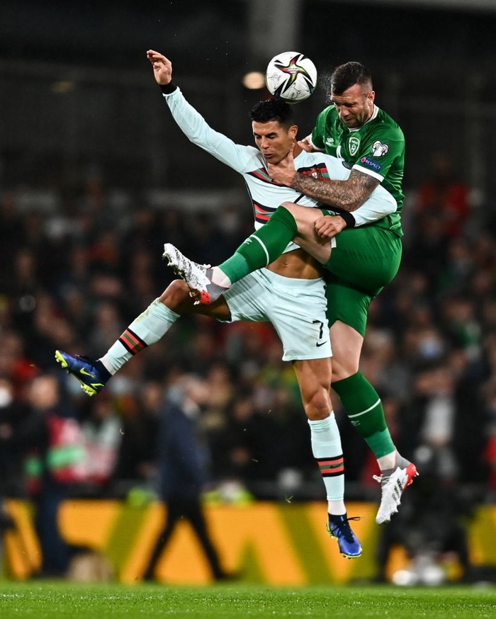 Bồ Đào Nha bị CH Ireland cầm hòa trong ngày Pepe nhận thẻ đỏ - Ảnh 2.
