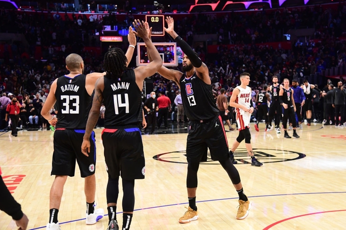 Miami Heat nhận thất bại thứ hai liên tiếp trong ngày Los Angeles Clippers lội ngược dòng xuất sắc - Ảnh 1.