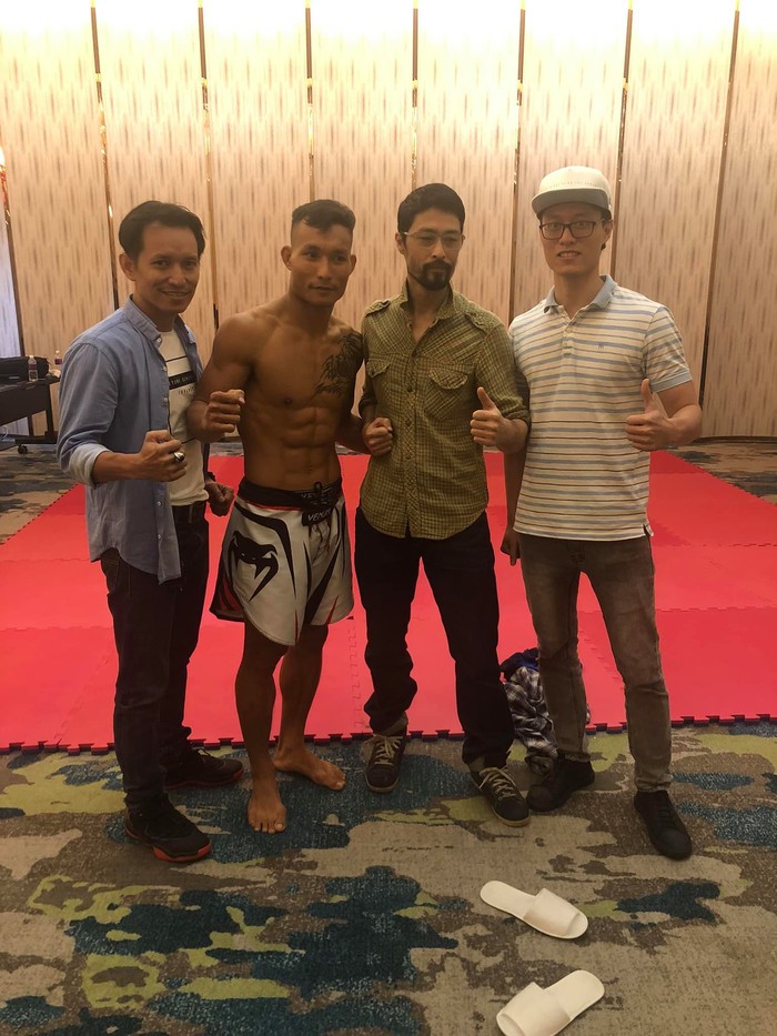 Võ sĩ MMA đầu tiên của Việt Nam - “Quái Vật Da Nâu” Trần Quang Lộc tuyên bố giải nghệ - Ảnh 2.
