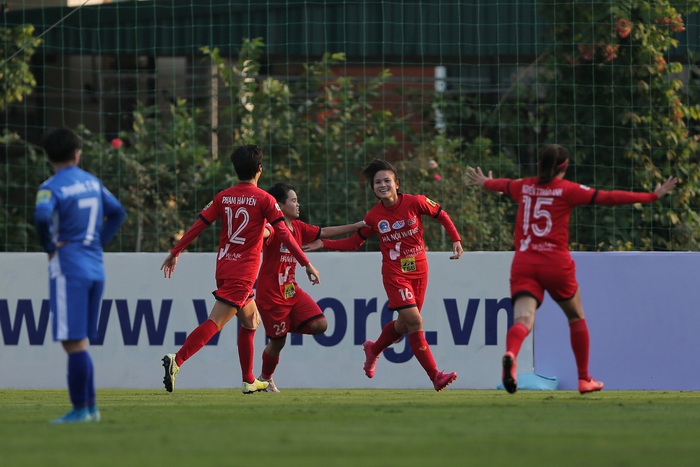 Giải bóng đá nữ VĐQG: Hà Nội Watabe và TP.HCM có 3 điểm đầu tay - Ảnh 2.