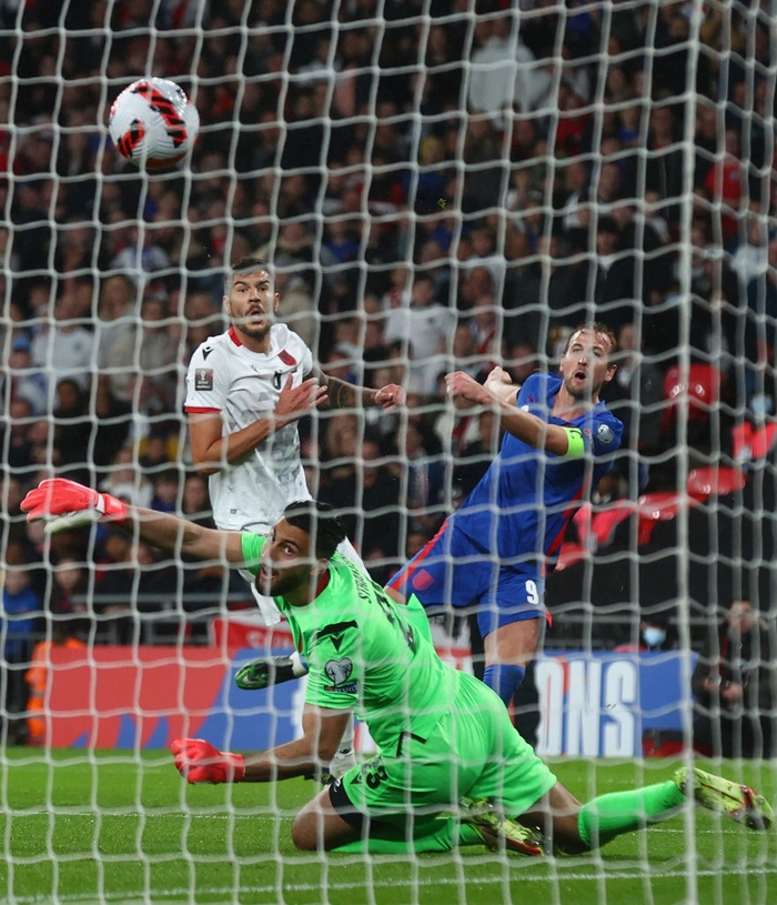 Harry Kane lập siêu phẩm giúp tuyển Anh rộng đường đến World Cup 2022 - Ảnh 5.